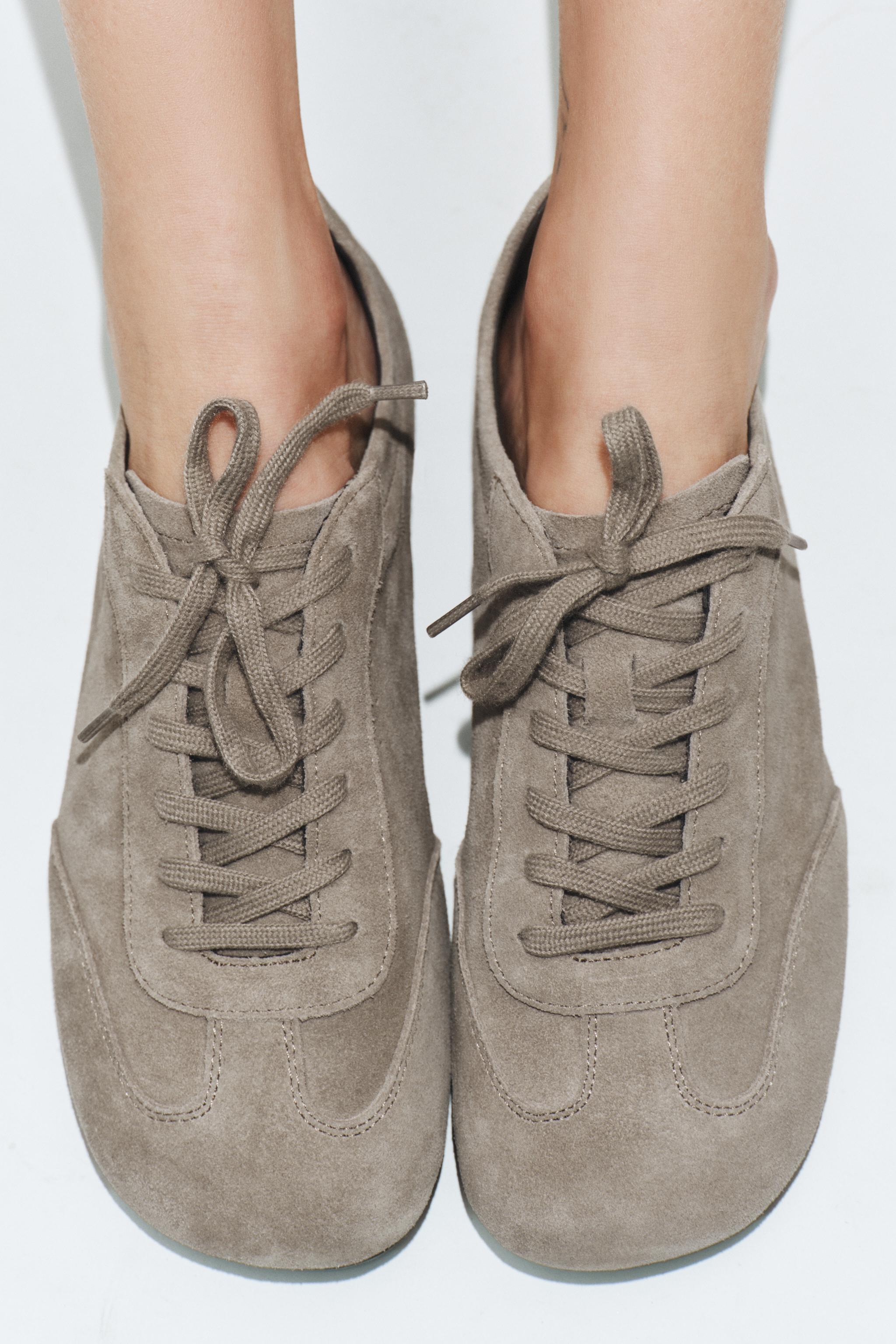 CHAUSSURES PLATES SPORTIVES EN DAIM